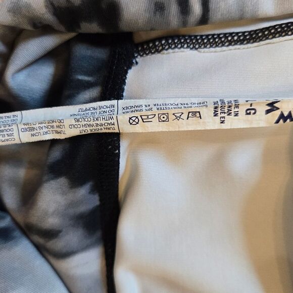 Urban Outfitters Without Walls Engineered Ankle Leggings, Size Large - Picture 10 of 11